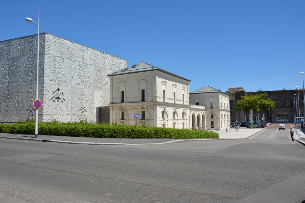 base02.jpg